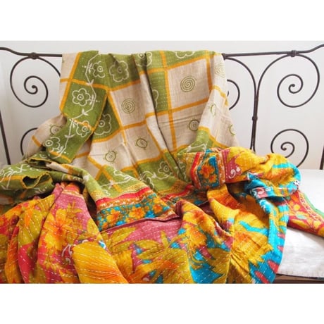 en fil d'Indienne マルチキルトカバー Antique Kantha F140x225