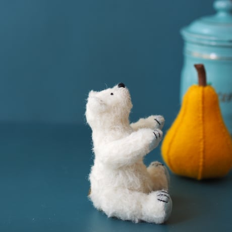 ciel étoilé  オリジナル mini pola bear with pear