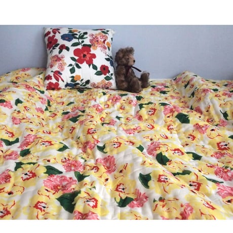 Le petit Lucas プチルカ baby quilt 105x140 yellow flower