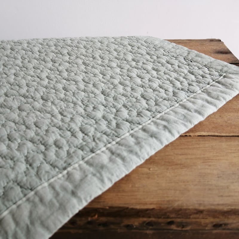 新品　韓国イブル クラウド柄 150×200（±5cm）グレー 新品 韓国イブル クラウド柄 150×200（±5cm）グレー イブル クラウド