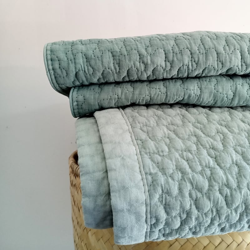 イブル 韓国製 クラウド柄 約200×240cm イブル 韓国製 クラウド柄 約