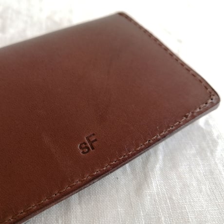 studio FAVORI　包容力のある名刺入れ