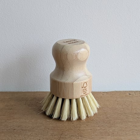 竹のお掃除ブラシ