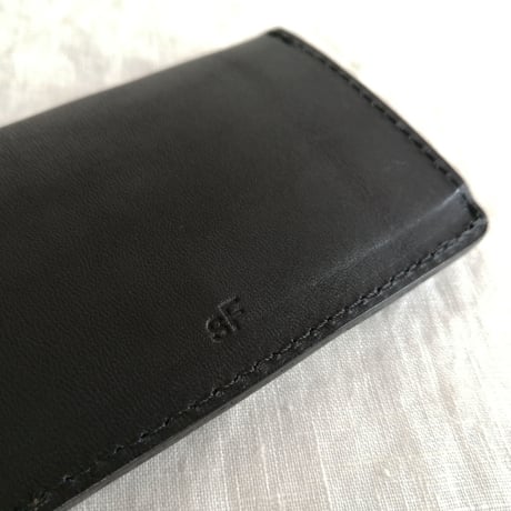 studio FAVORI　包容力のある名刺入れ