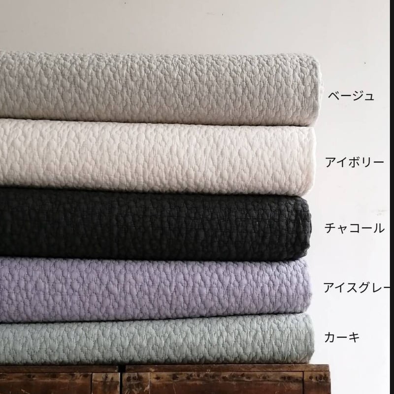 新品　韓国イブル クラウド柄 150×200（±5cm）グレー 新品 韓国イブル クラウド柄 150×200（±5cm）グレー イブル