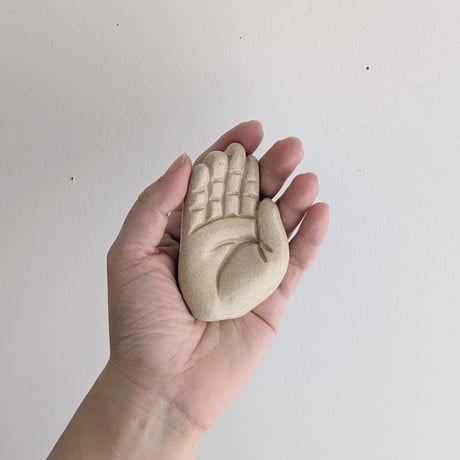Hand Power / 針やすめ