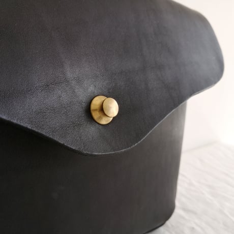 studio FAVORI　German hook handbag　スミクロ