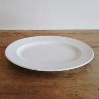 白磁のお皿　10オーバルプレート