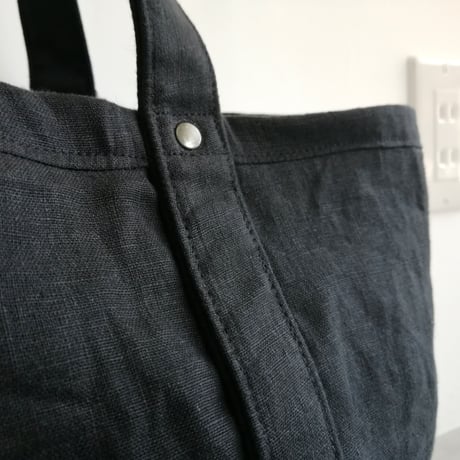 リネンのトートバッグ Black