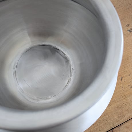 aluminium vase