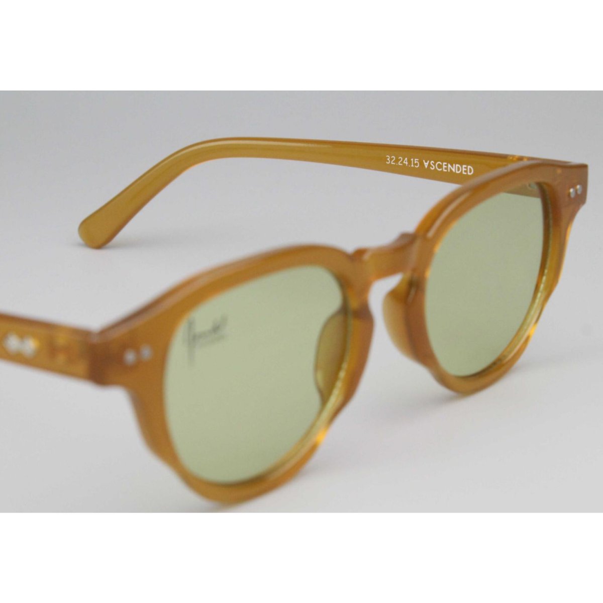 23AW ハニーミントサングラス ポーチ付き【平日即日発送