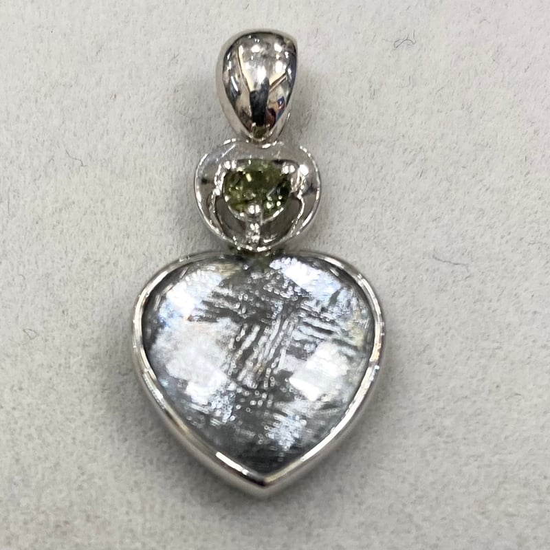 再入荷】ギベオン・モルダバイト SVペンダントトップ | Angel Stone