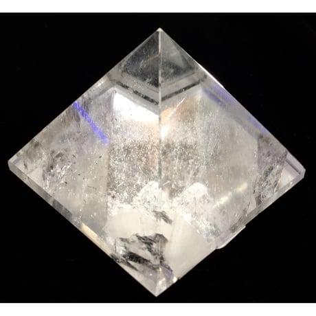 天然水晶　ピラミッド型　58mm