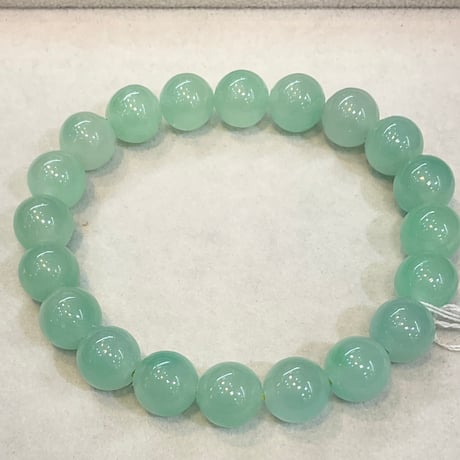 【高波動】ミャンマー産  翡翠（熱加工）10mｍブレスレット