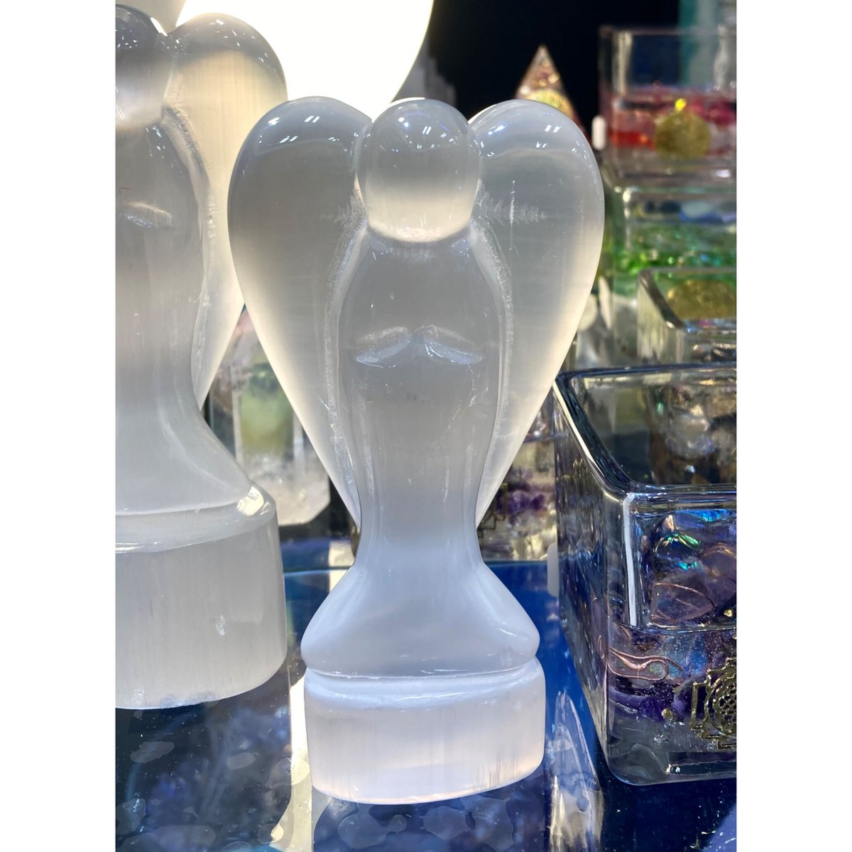 月の石」セレナイトの聖なる天使 | Angel Stone