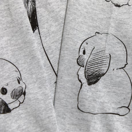 双子と兎のロンT（アッシュ）