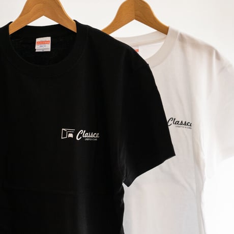 Classca 半袖Tシャツ（ブラック / ホワイト）