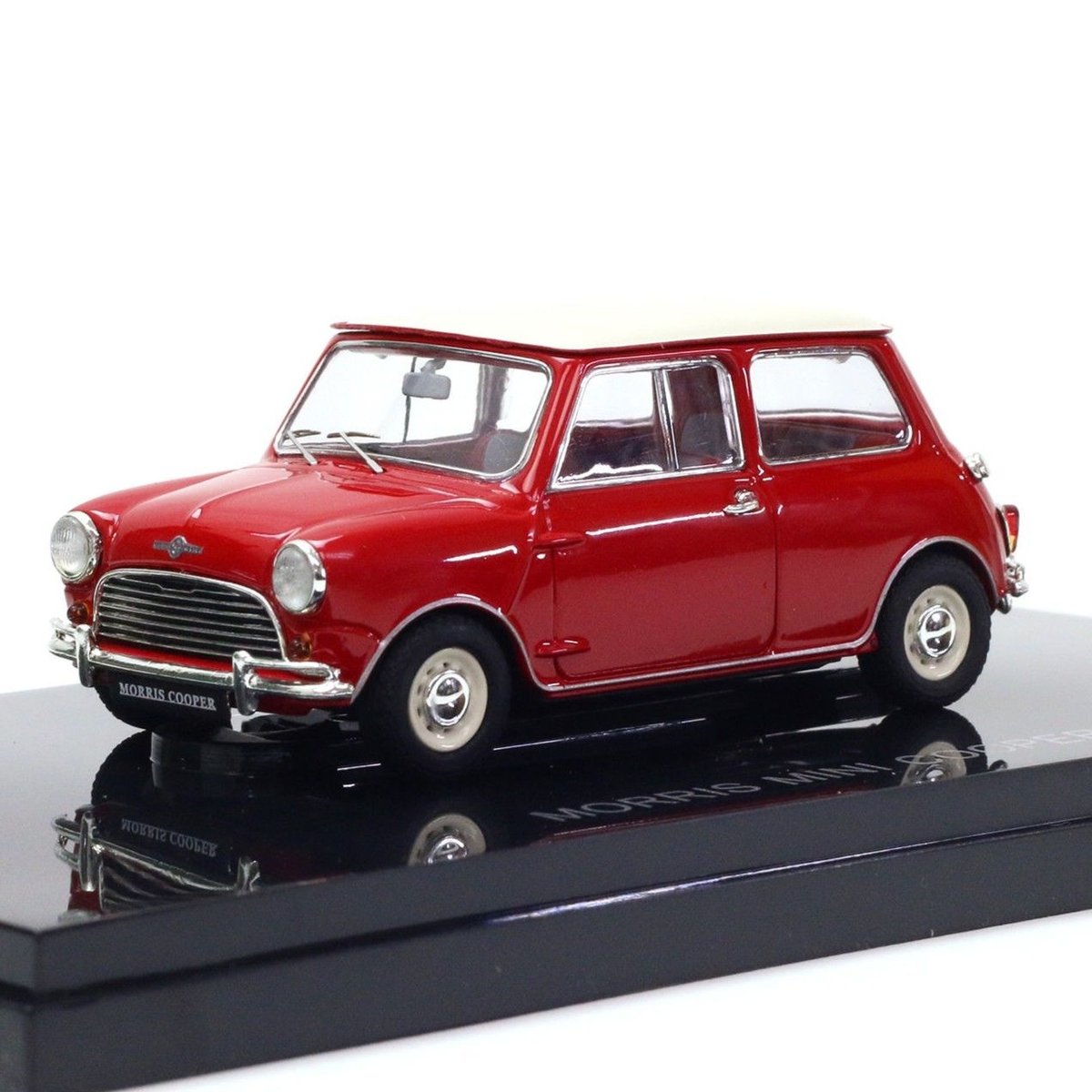 エブロ 1/43 モリス ミニクーパー マイナー 850 1959 ホワイト エブロ 1/43 モーリス ミニ トラベラー ホワイト (44499