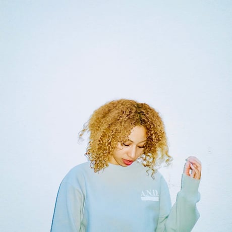 A.N.D. 2021 AKI / Three Principles Sweat / smoky green