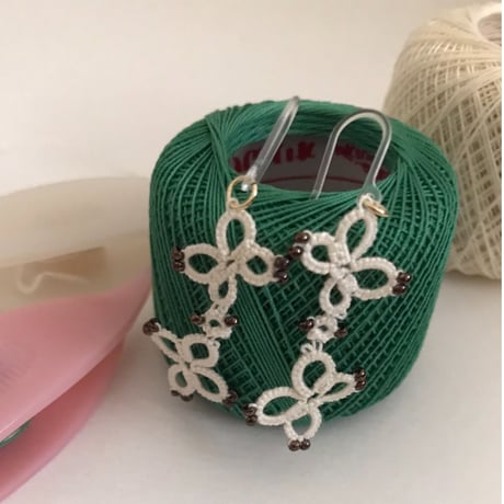 【fleur】タティングレースピアス 蝶