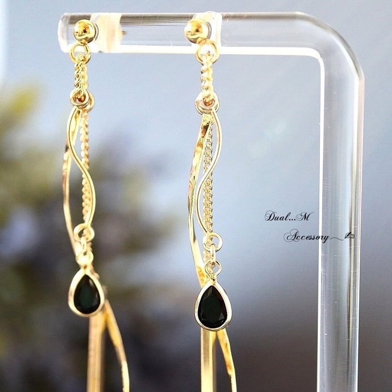 Dual...M Accessory】 上品に揺れる大人ピアス | SAKAEYA TOKY