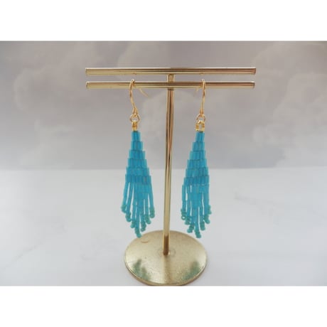 【Ahki beadwork】ブルーのビーズフリンジピアス
