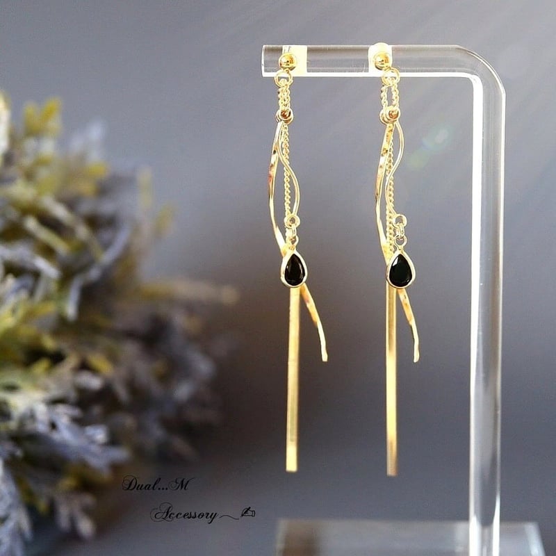 Dual...M Accessory】 上品に揺れる大人ピアス | SAKAEYA TOKY