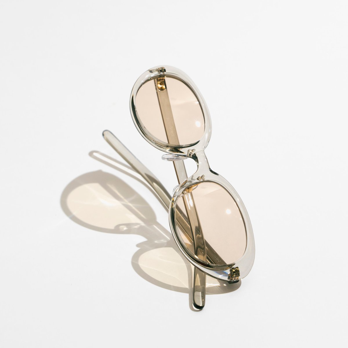 BRETT Gray / Light Gray Lens sunglasses《ブレット グレ