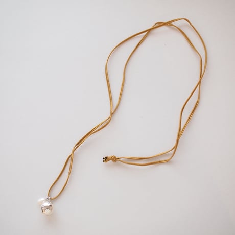 bola colorcode pearl necklace