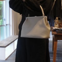 nu ヌ　flat bag \"Cavallo\" flat bag 