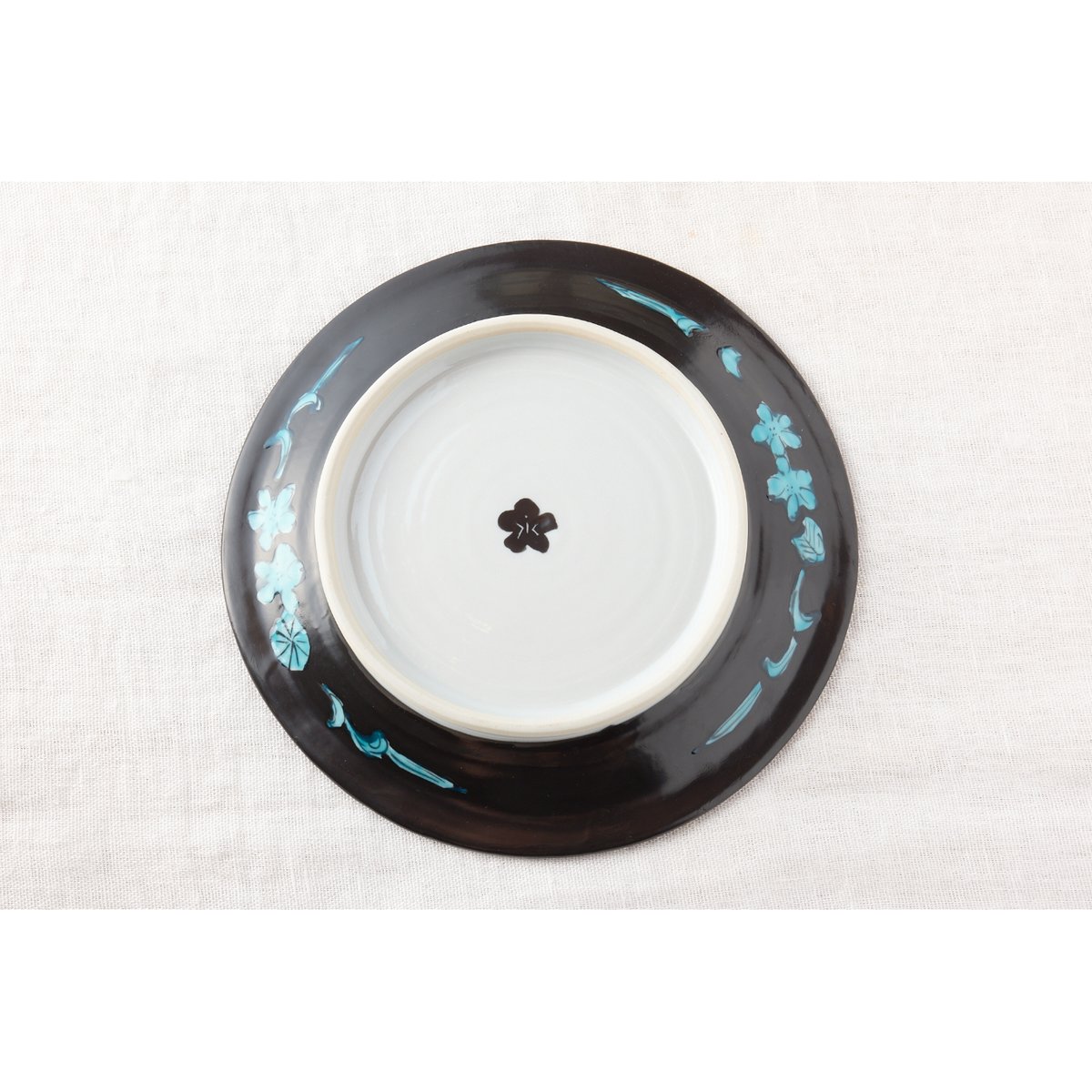 永井麻美子 九谷焼 百花手7寸皿 黒 | HemingArts