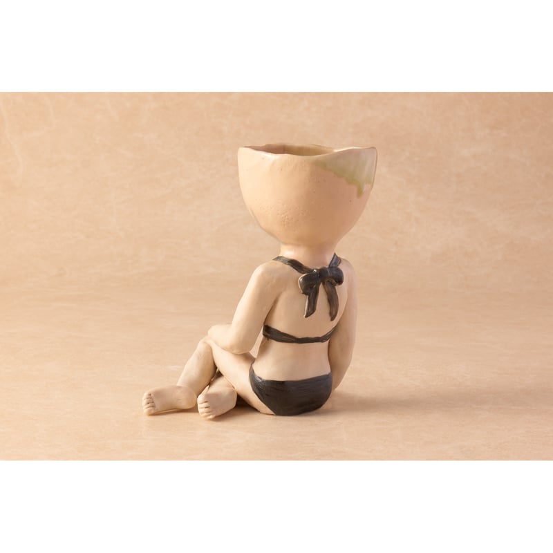 北井真衣 酒器 北井真衣 黒ビキニ 酒器 | HemingArts