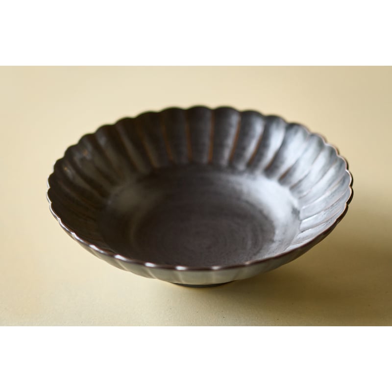 宮腰徳二 九谷焼 黒釉薬 菊鉢 | HemingArts