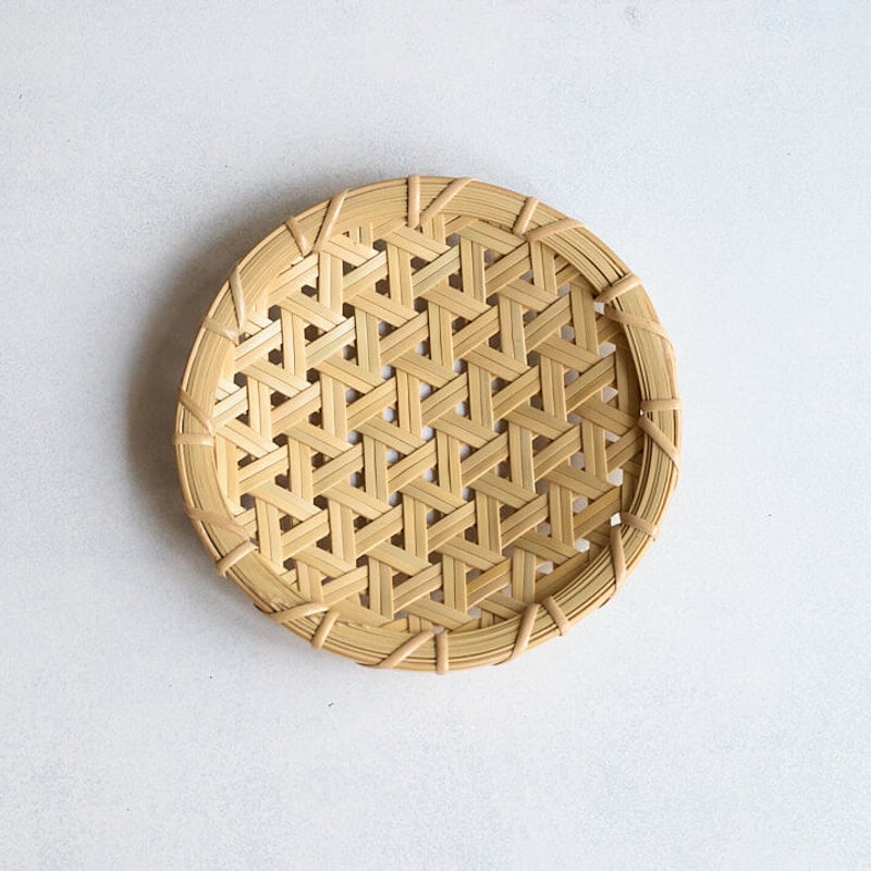 西本有さんの竹細工 六寸皿鉄線編み二本寄せ 受注作品 | HemingArts