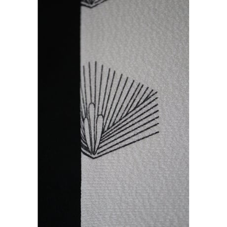 手書き京友禅ふくさ　松　白　組紐２本（赤・黒）付き  セットでお得です。
