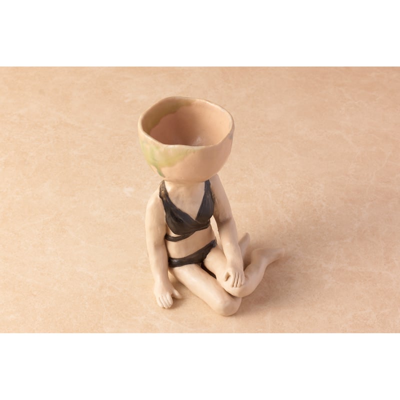 北井真衣 酒器 北井真衣 黒ビキニ 酒器 | HemingArts