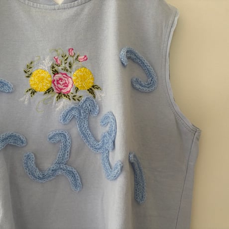 printed knit/スウェットベスト　水色