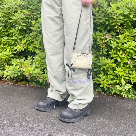 green pants reflector