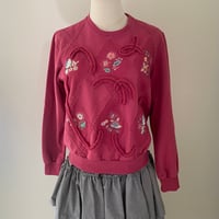 花刺繍トレーナー