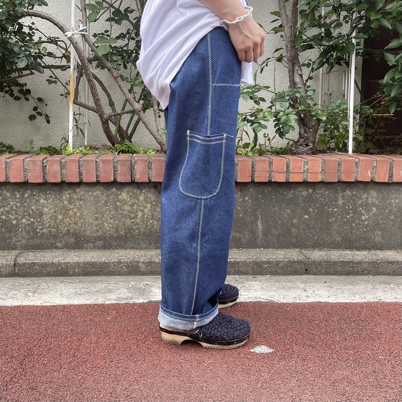 ジグザグステッチのデニムパンツ ブルー×ホワイト(サイズ2 ジグザグステッチのデニムパンツ ブルー×ホワイト(サイズ2