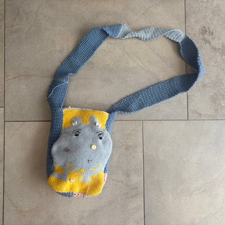 ？？？knit pochette