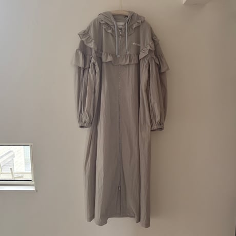 WILD THINGS Nylon dress グレージュ
