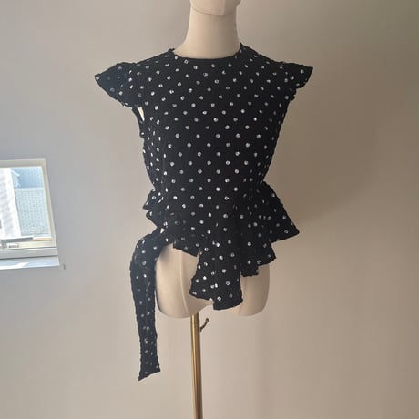 ラスト1☆Polka dot print frilled tops/black