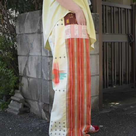 紬のワイドパンツ