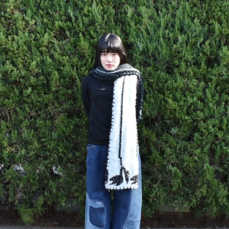 Big shadow scarf