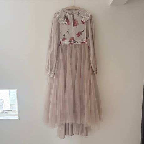 お花柄ワンピース