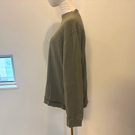 kuma no turtleneck khaki