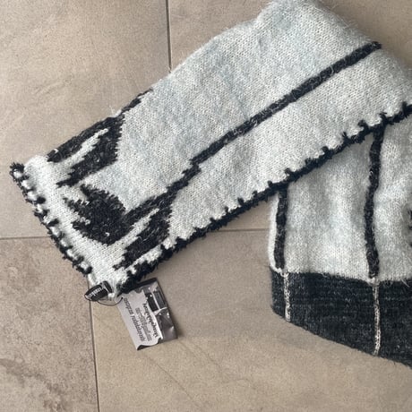 Big shadow scarf