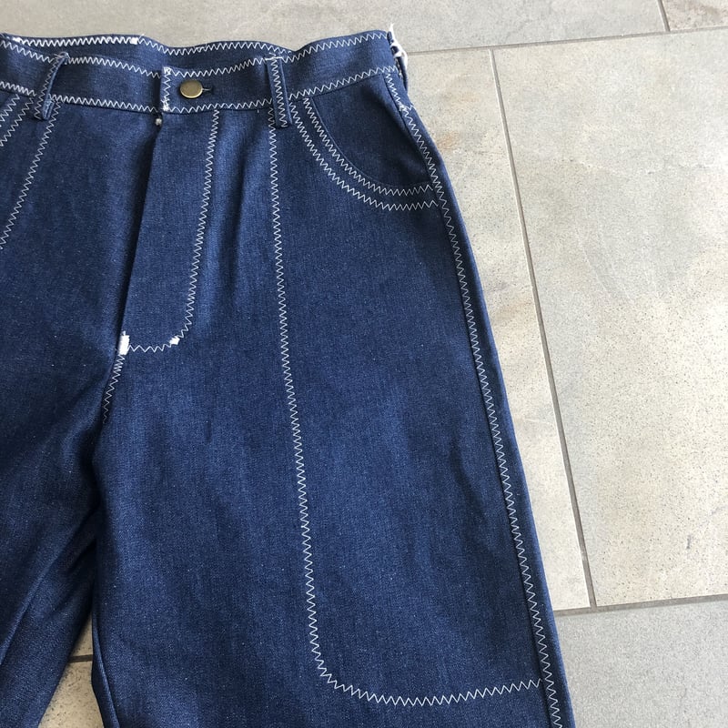 ジグザグステッチのデニムパンツ ブルー×ホワイト(サイズ2 ジグザグステッチのデニムパンツ ブルー×ホワイト(サイズ2