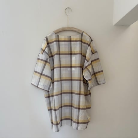room shirt チェック